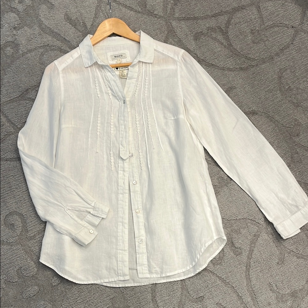 White Linen Button-Up Women's Tunic Blouse